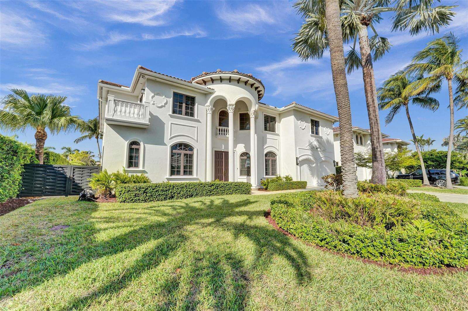 642 Palm, Hallandale Beach, FL 33009 - For Sale photo 4