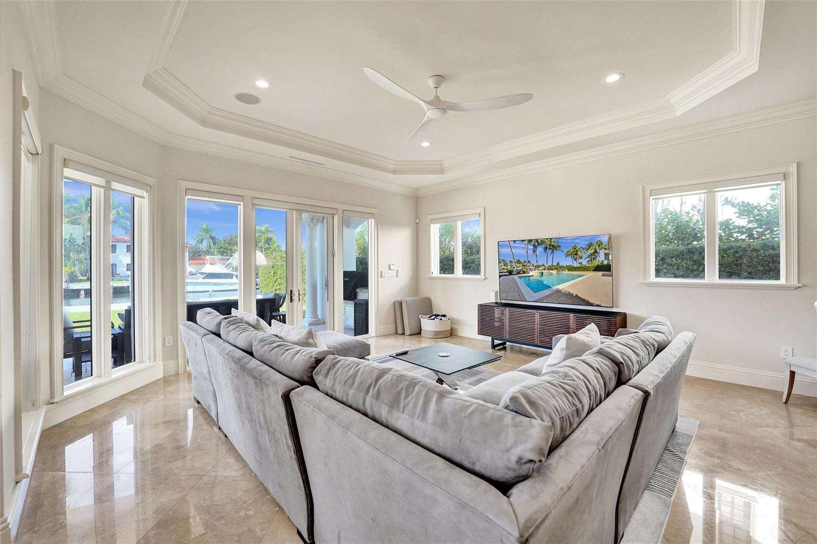 642 Palm, Hallandale Beach, FL 33009 - For Sale photo 36