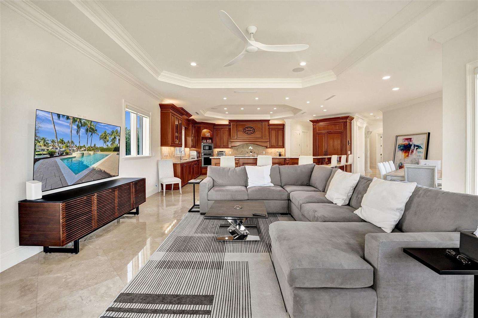 642 Palm, Hallandale Beach, FL 33009 - For Sale photo 38