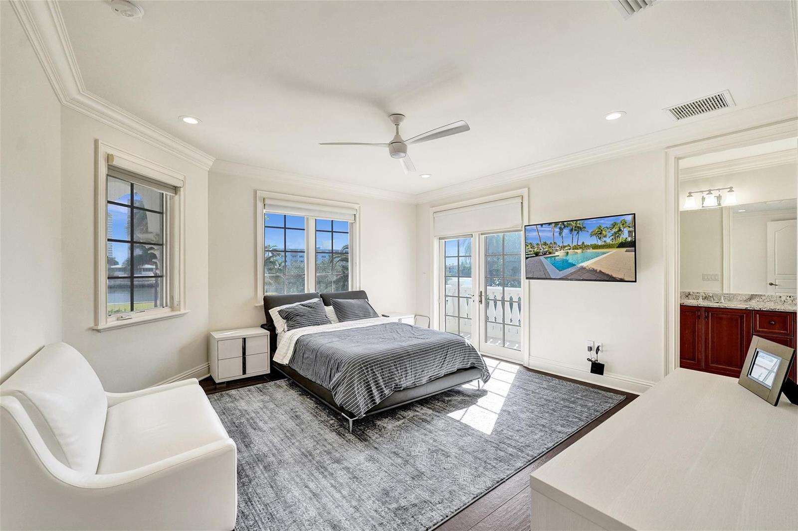 642 Palm, Hallandale Beach, FL 33009 - For Sale photo 43