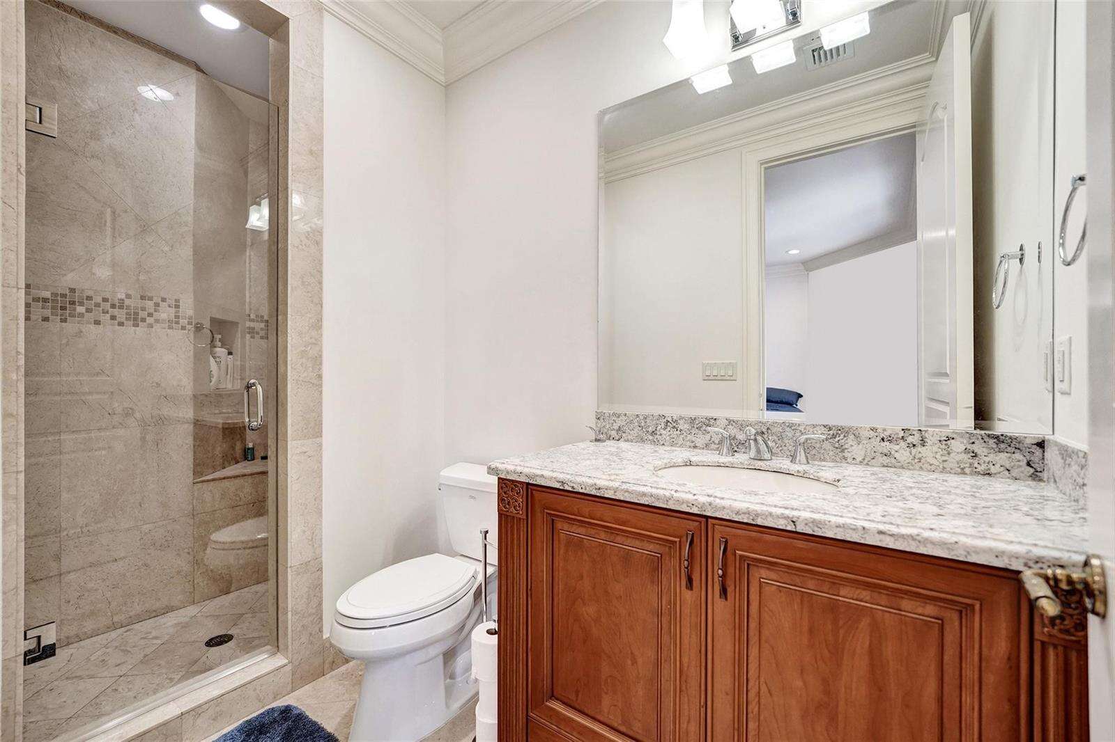 642 Palm, Hallandale Beach, FL 33009 - For Sale photo 52