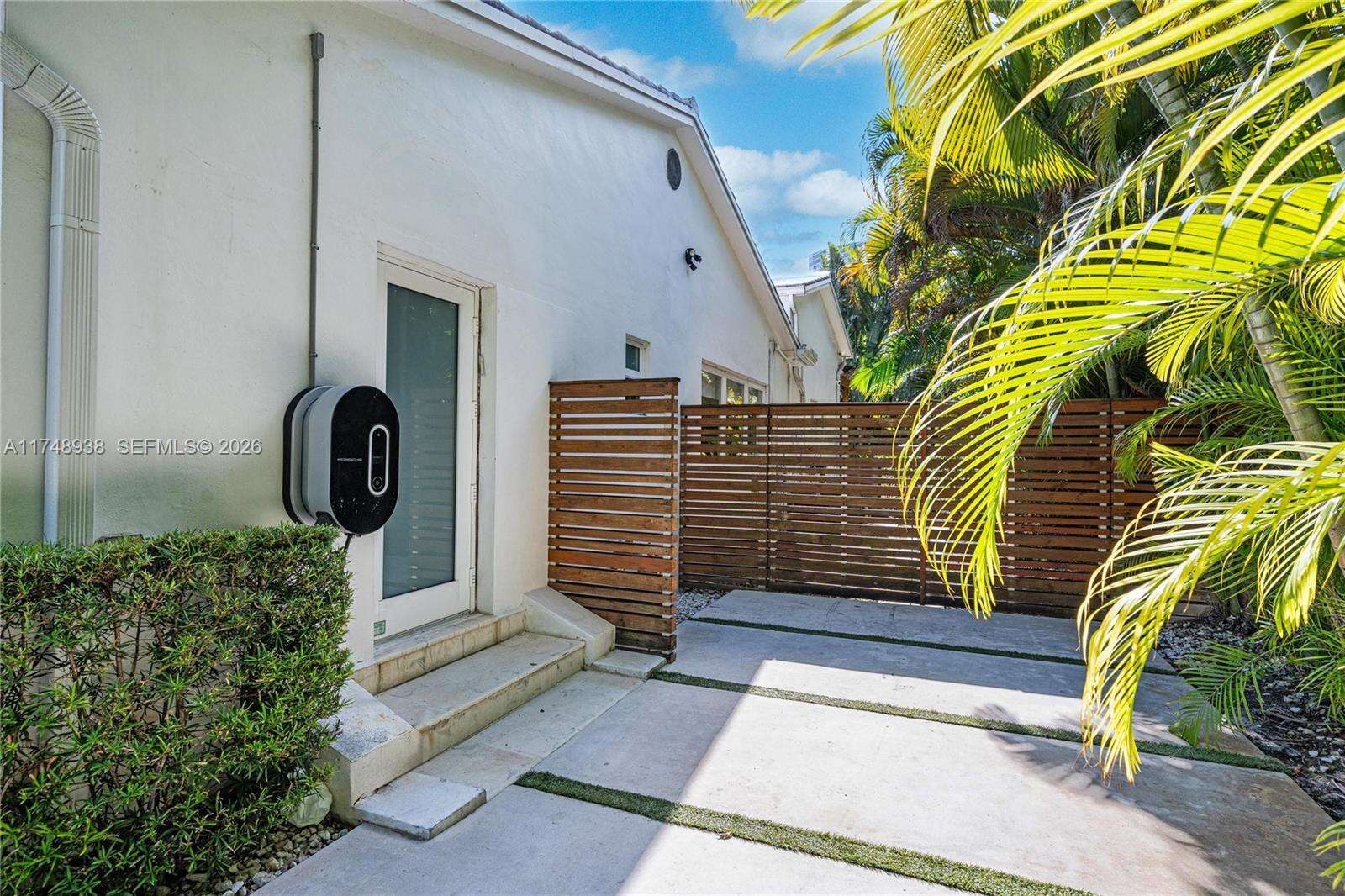 530 Sabal Palm Rd, Miami, FL 33137 | Picture 15