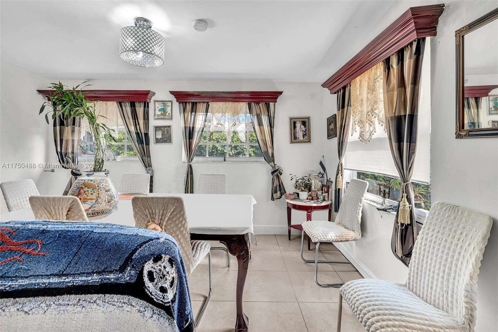 2631 214th St, Miami, FL 33180 | Picture 18