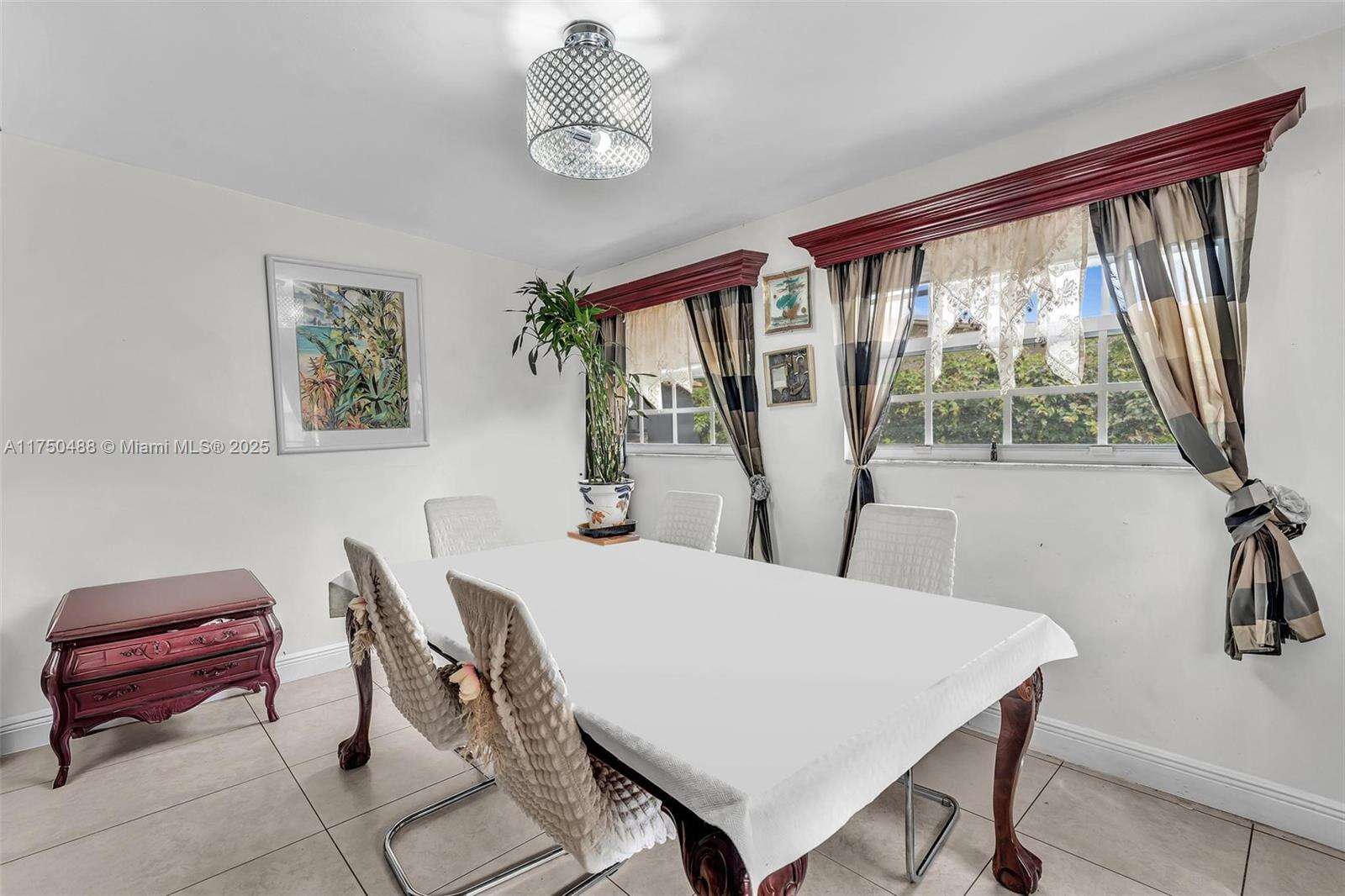 2631 214th St, Miami, FL 33180 | Picture 19