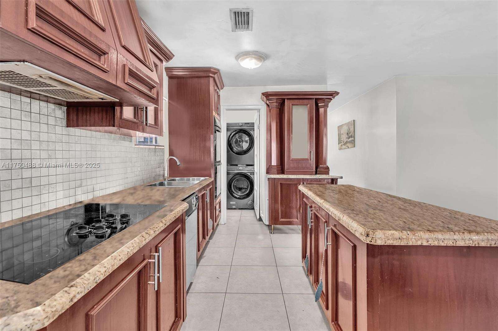 2631 214th St, Miami, FL 33180 | Picture 24