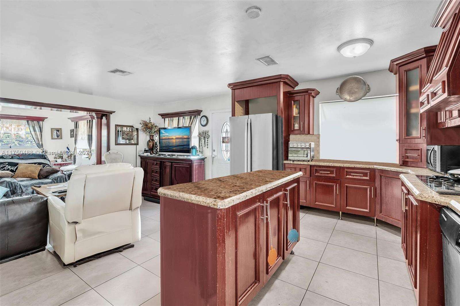 2631 214th St, Miami, FL 33180 | Picture 26