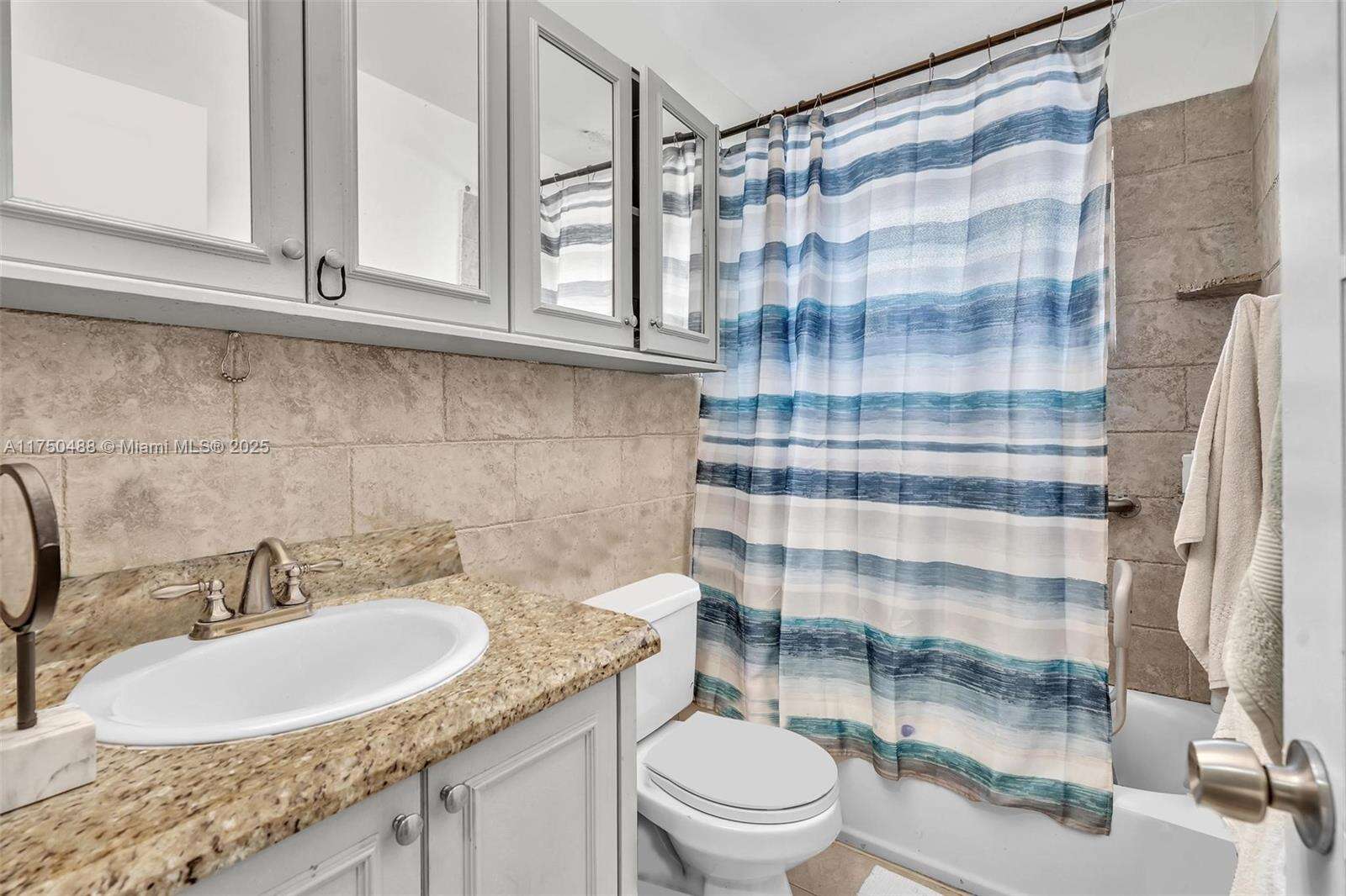 2631 214th St, Miami, FL 33180 | Picture 36