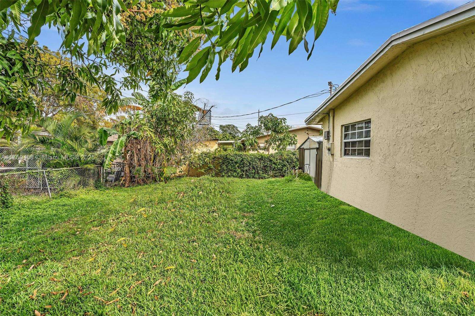 2631 214th St, Miami, FL 33180 | Picture 40