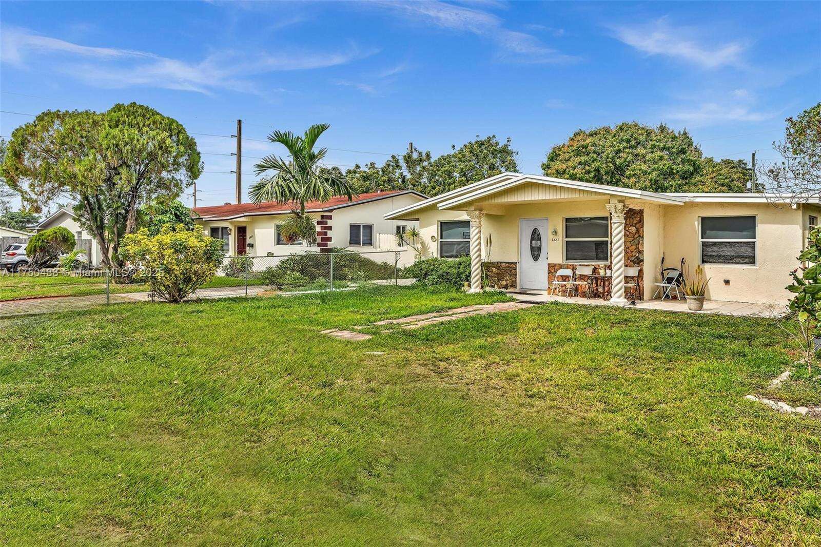 2631 214th St, Miami, FL 33180 | Picture 5