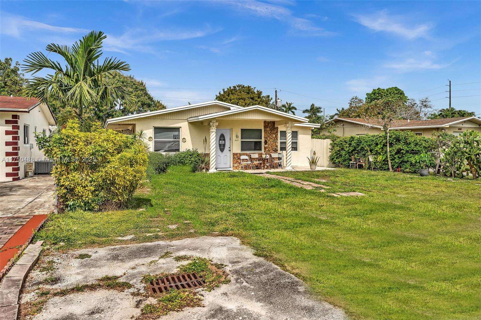 2631 214th St, Miami, FL 33180 | Picture 7