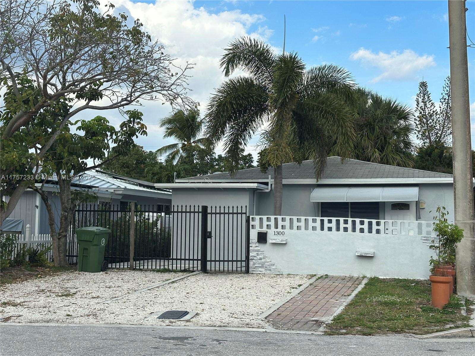 Progresso Condos for Sale & Rent | Picture 1