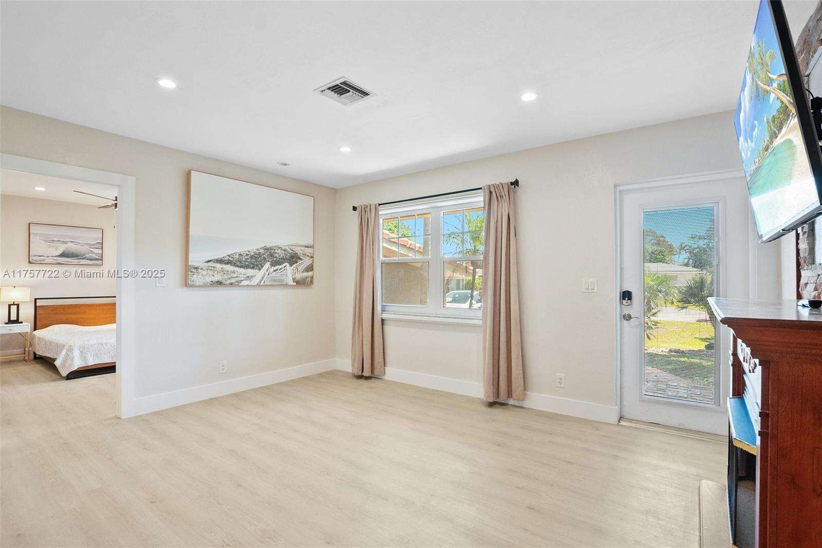 2725 21st Ave, Fort Lauderdale, FL 33306 | Picture 7