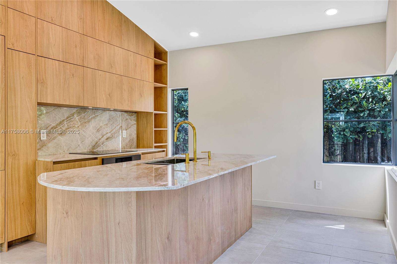 1323 Cleveland Rd, Miami Beach, FL 33141 | Picture 13