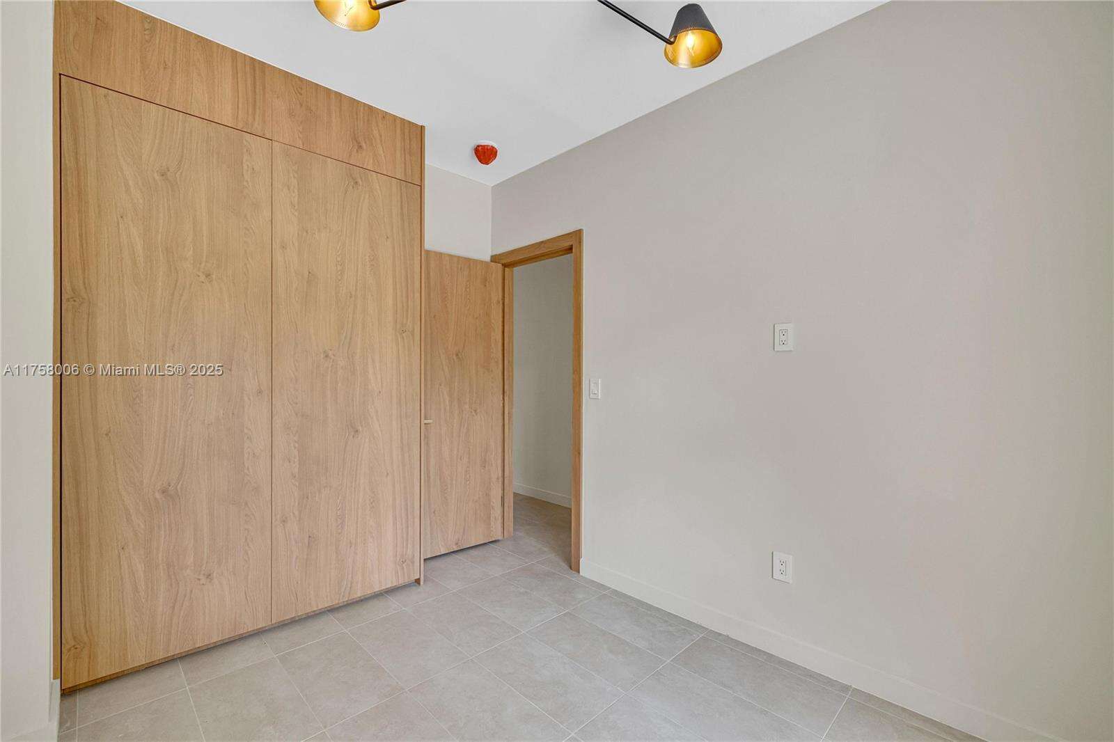 1323 Cleveland Rd, Miami Beach, FL 33141 | Picture 31