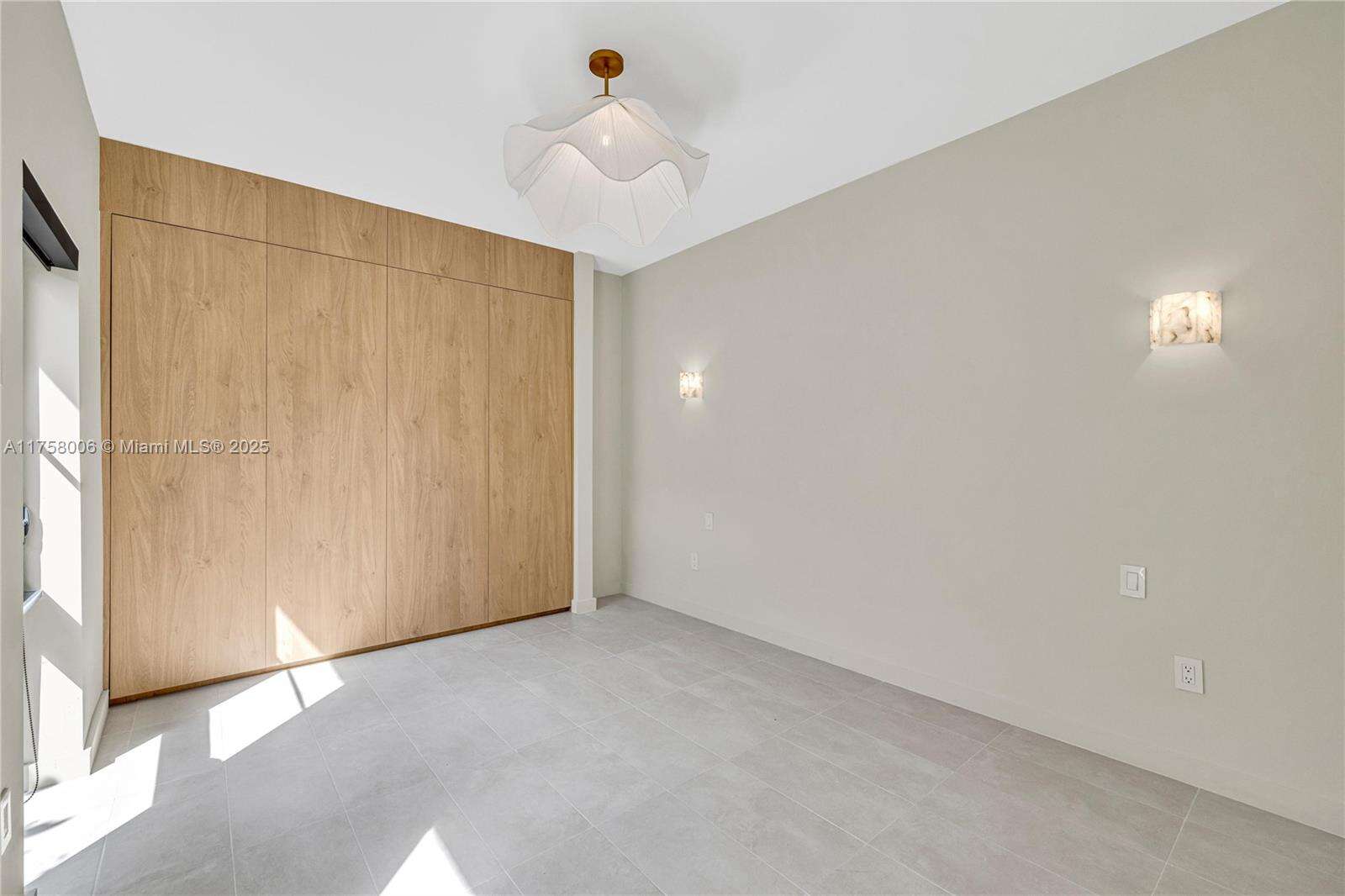 1323 Cleveland Rd, Miami Beach, FL 33141 | Picture 34