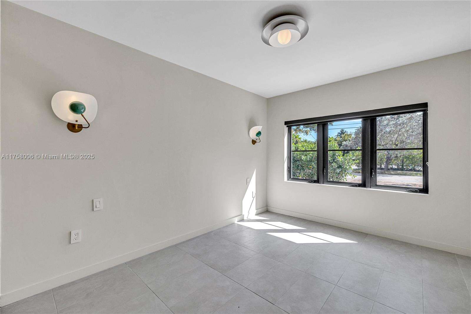 1323 Cleveland Rd, Miami Beach, FL 33141 | Picture 36