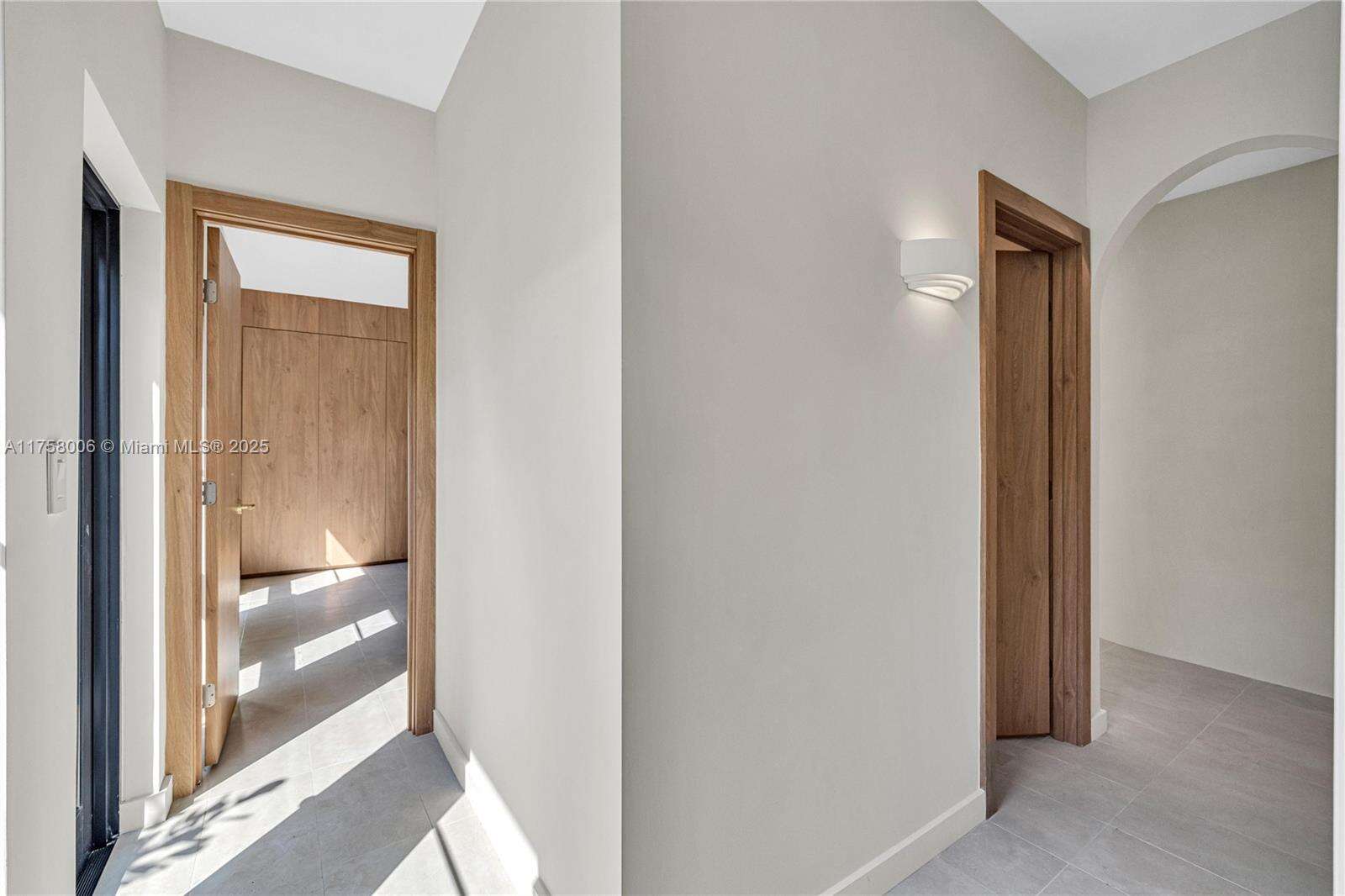 1323 Cleveland Rd, Miami Beach, FL 33141 | Picture 38