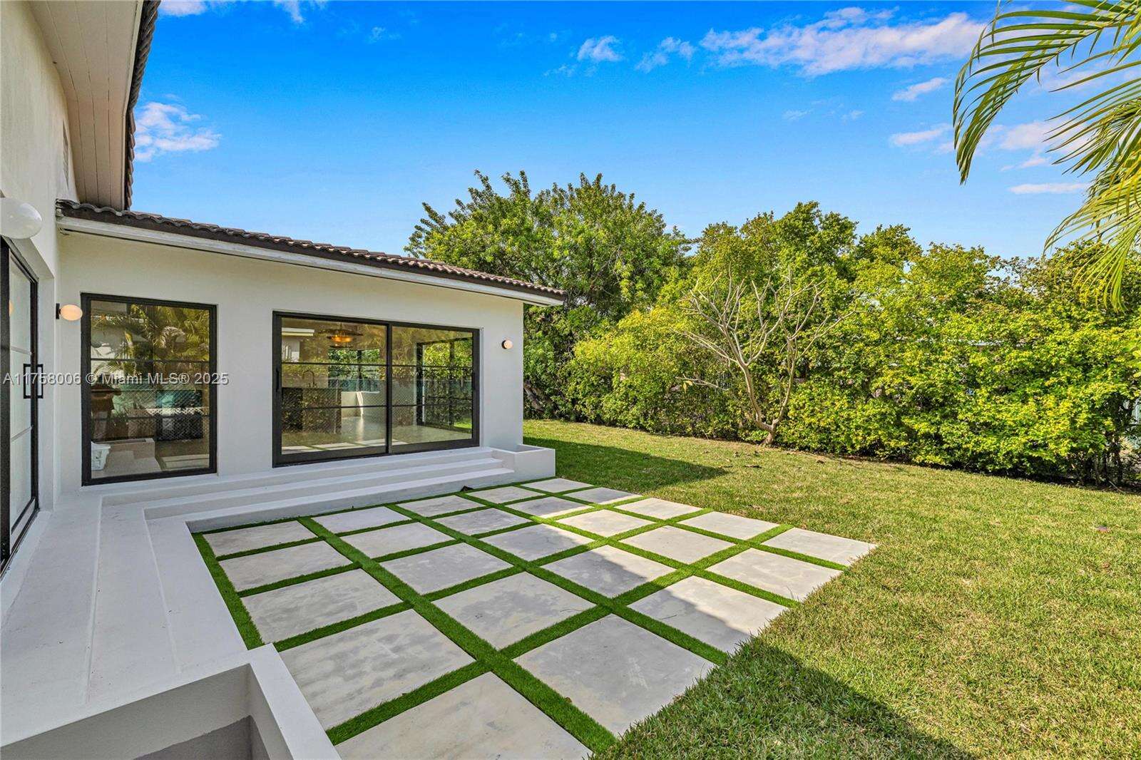 1323 Cleveland Rd, Miami Beach, FL 33141 | Picture 40