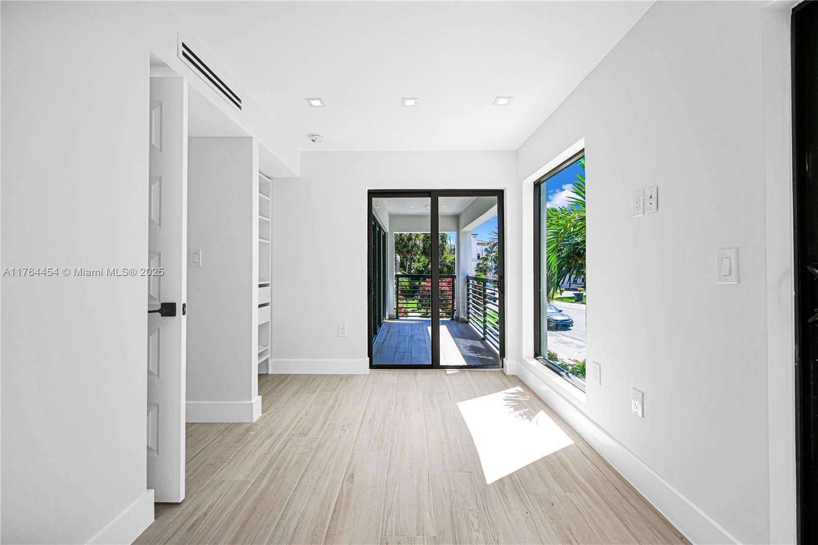 3305 15th St, Fort Lauderdale, FL 33304 | Picture 25