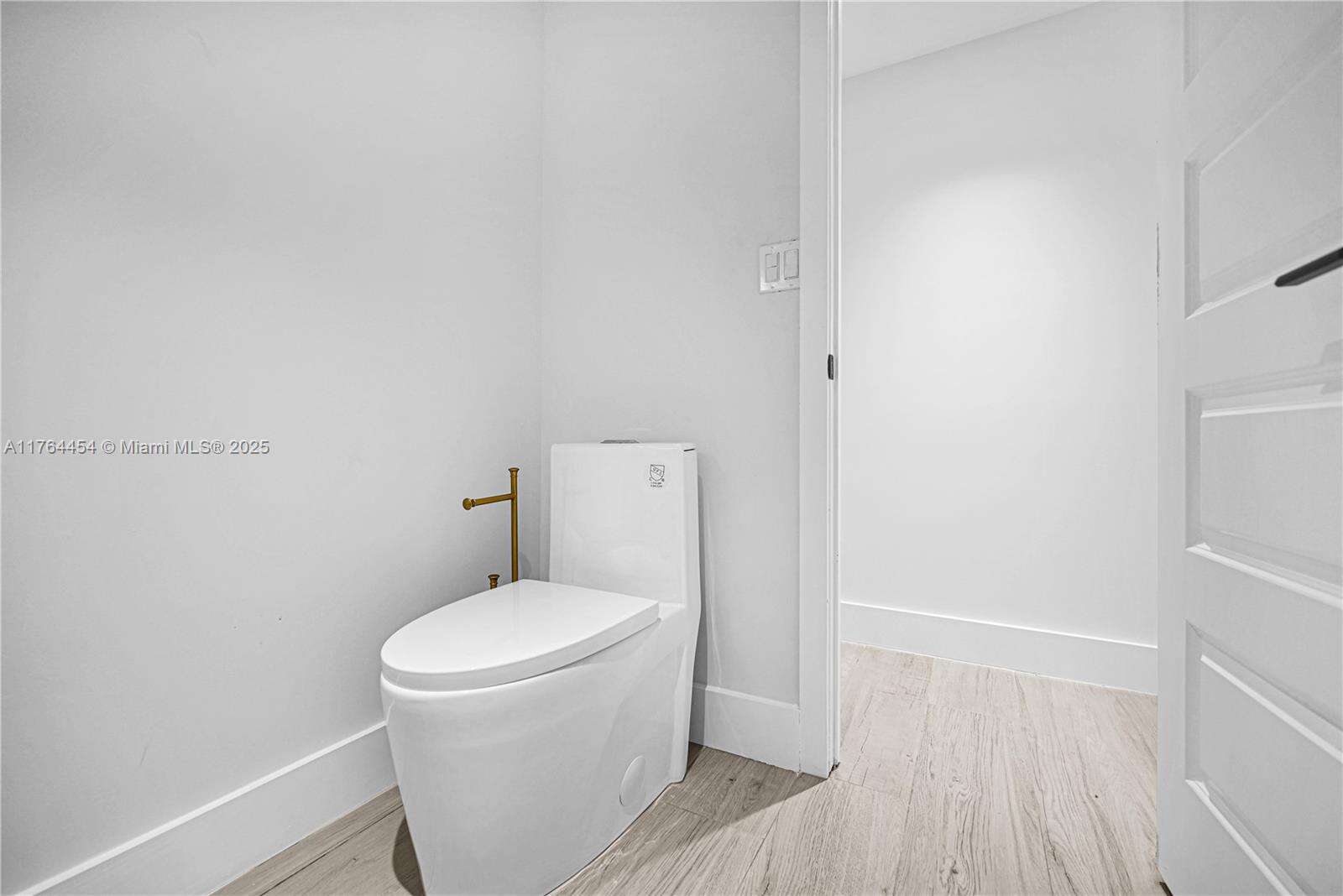 3305 15th St, Fort Lauderdale, FL 33304 | Picture 75