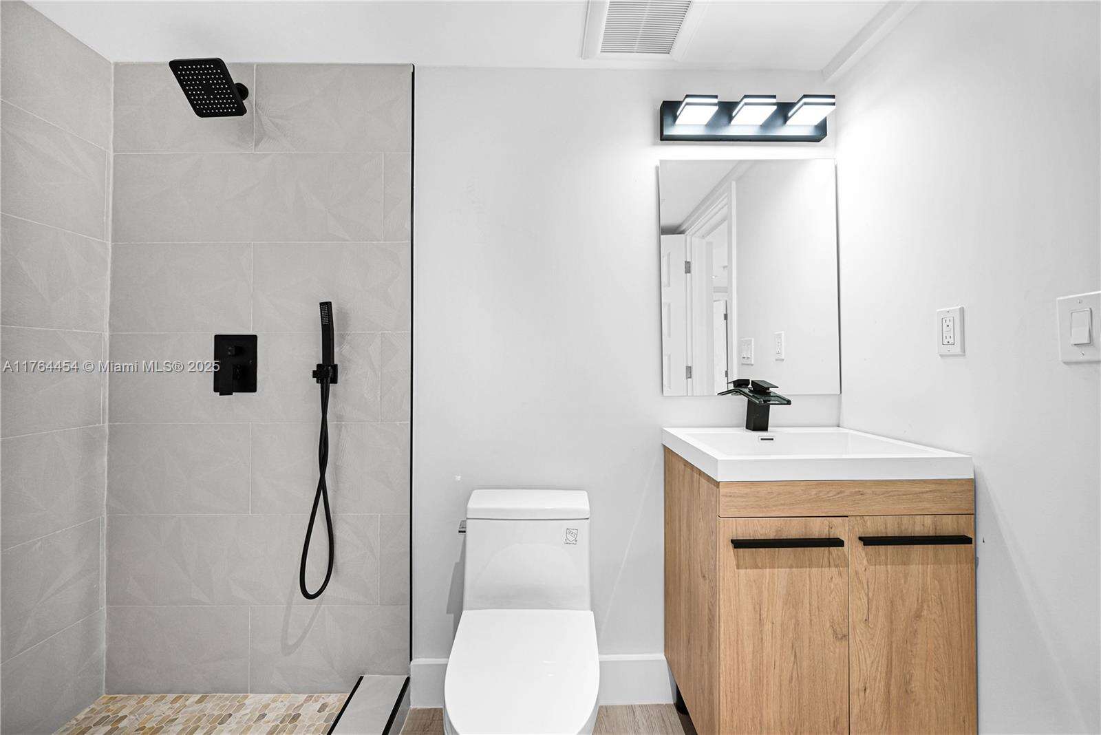 3305 15th St, Fort Lauderdale, FL 33304 | Picture 82