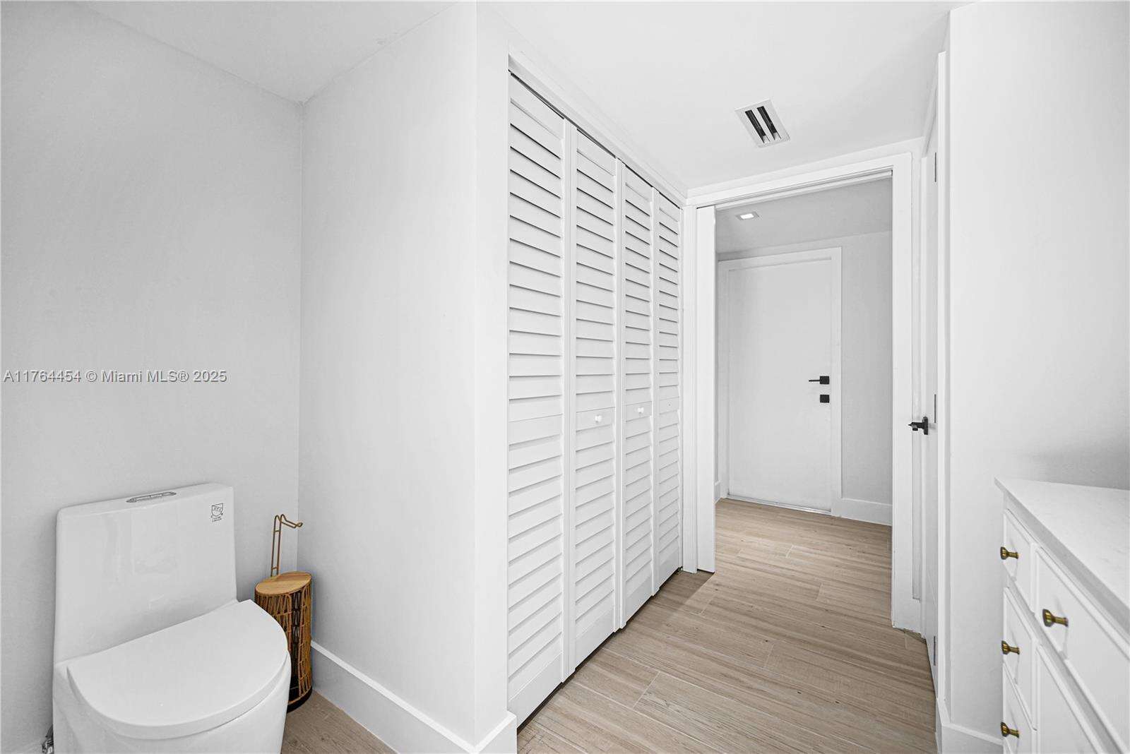 3305 15th St, Fort Lauderdale, FL 33304 | Picture 86