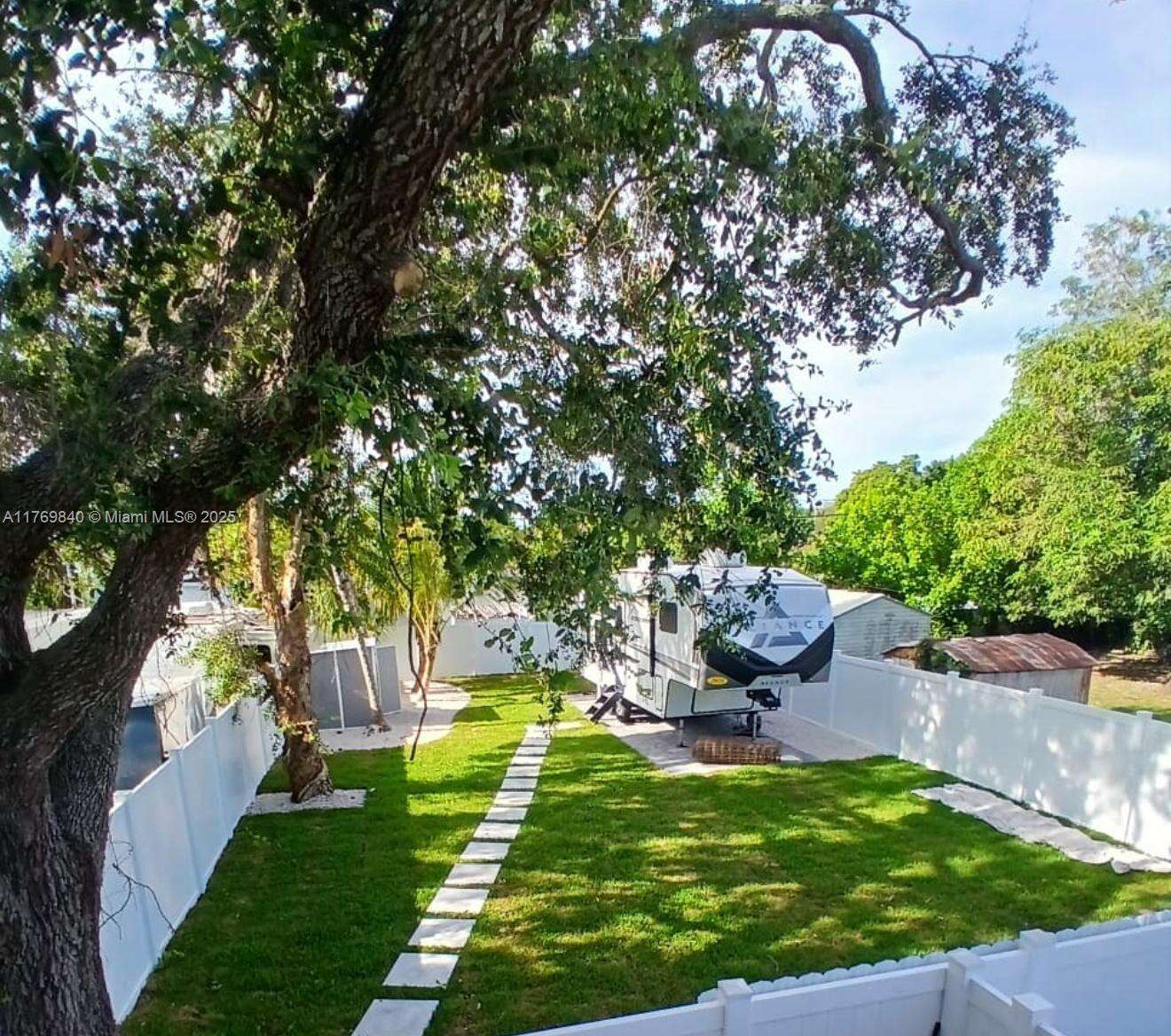 5636 Arthur St, Hollywood, FL 33021 | Picture 27