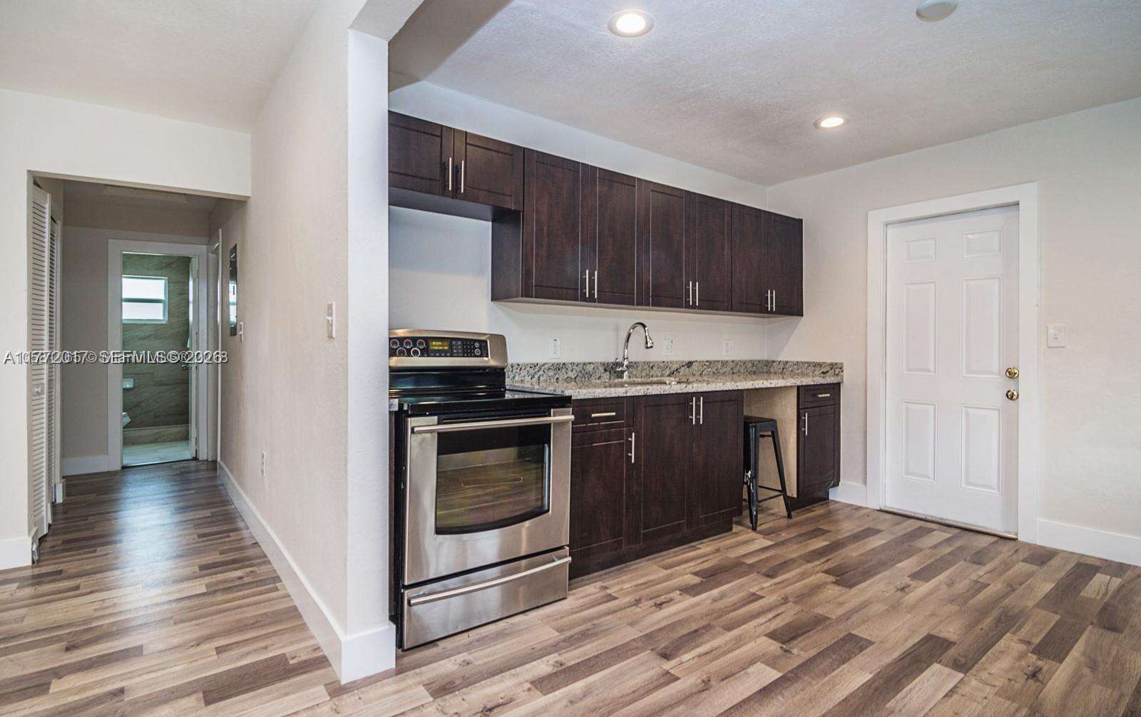 2542 Fillmore St, Hollywood, FL 33020 - For Sale photo 2