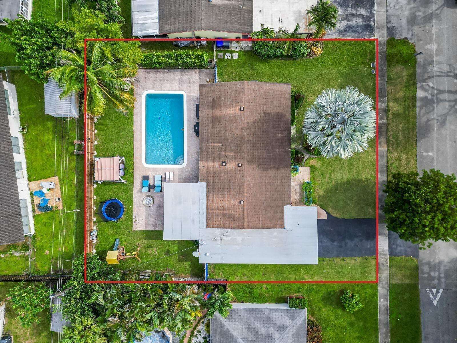 315 57th, Hollywood, FL 33023 - For Sale photo 14
