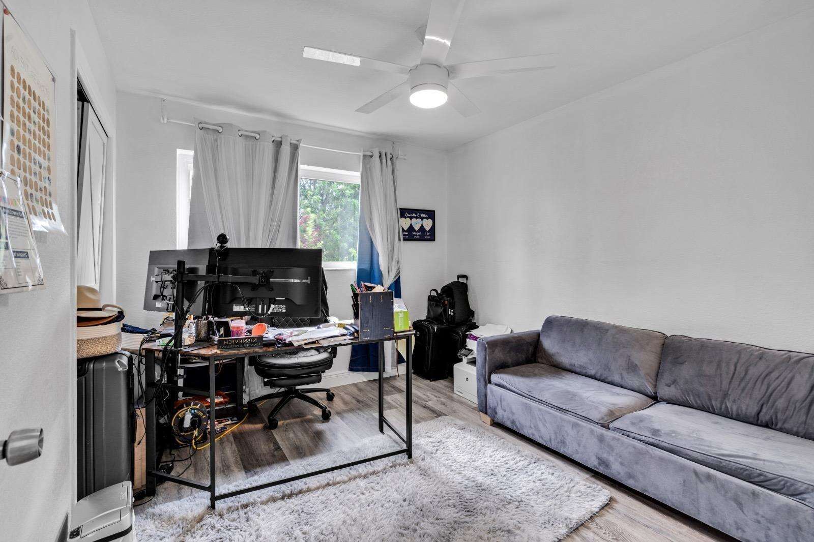 315 57th, Hollywood, FL 33023 - For Sale photo 16