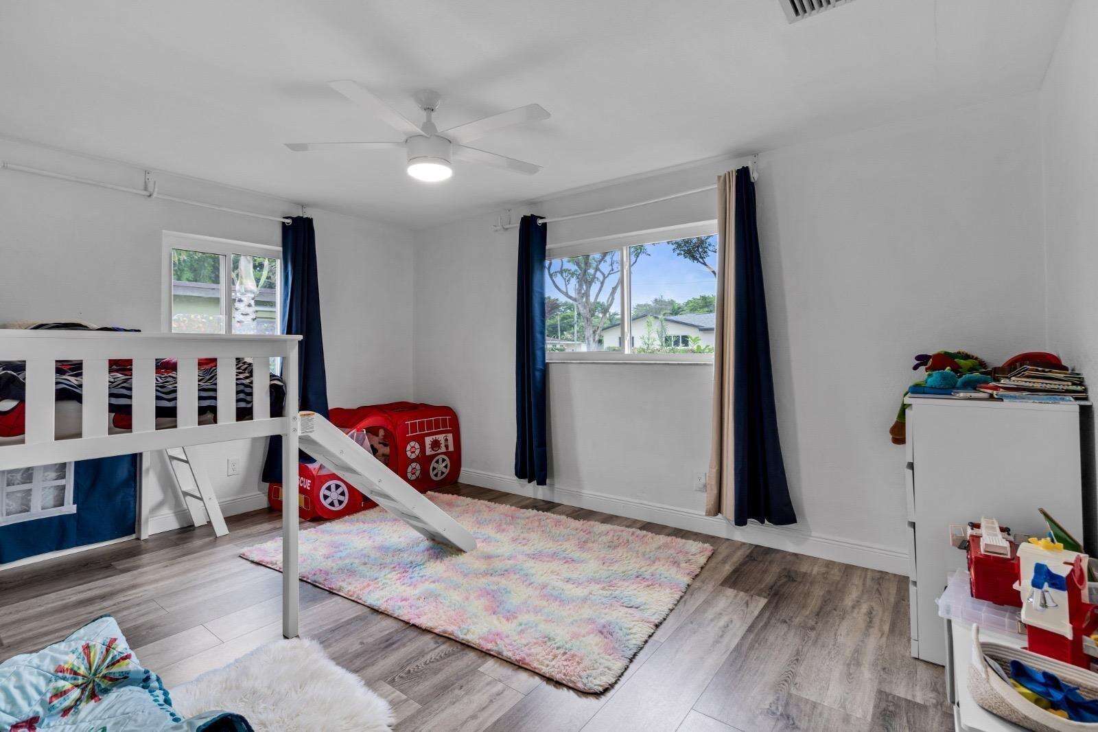 315 57th, Hollywood, FL 33023 - For Sale photo 6