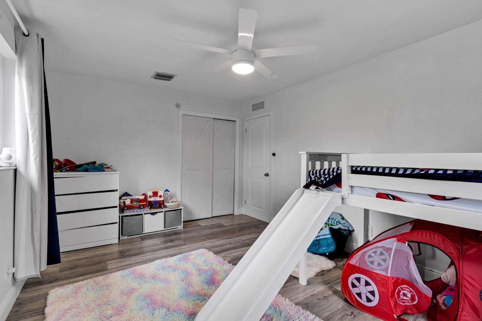 315 57th, Hollywood, FL 33023 - For Sale photo 9