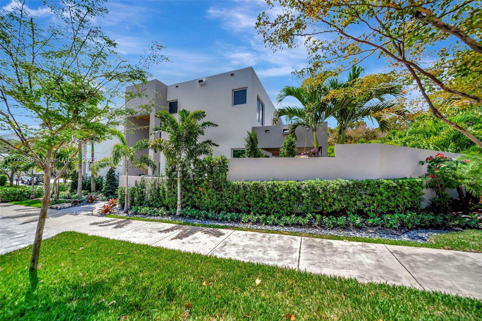 544 Victoria Park Rd, Fort Lauderdale, FL 33301 | Picture 3