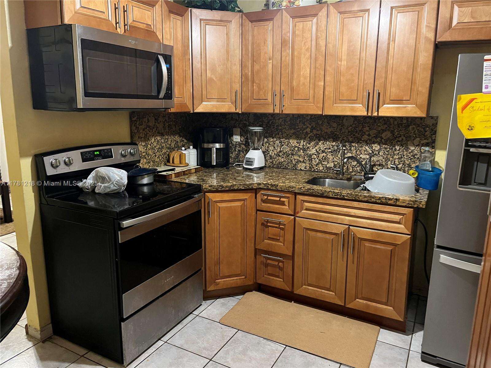 6546 20th Ct, Miramar, FL 33023 - For Sale photo 7