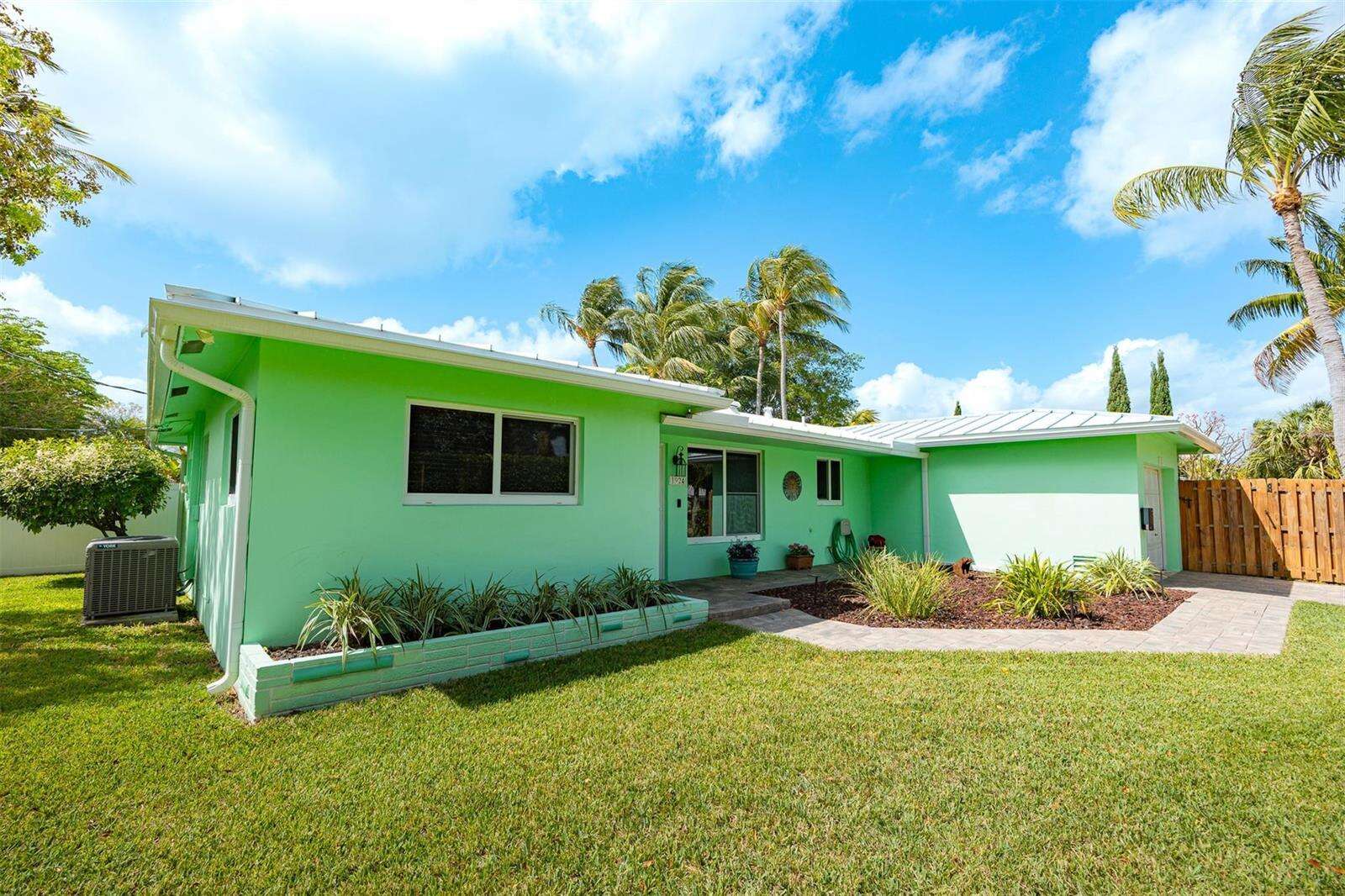 1924 18th, Fort Lauderdale, FL 33305 - For Sale photo 6