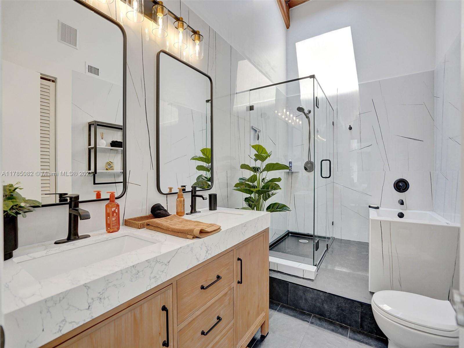 2667 Parkview Dr, Hallandale Beach, FL 33009 | Picture 20