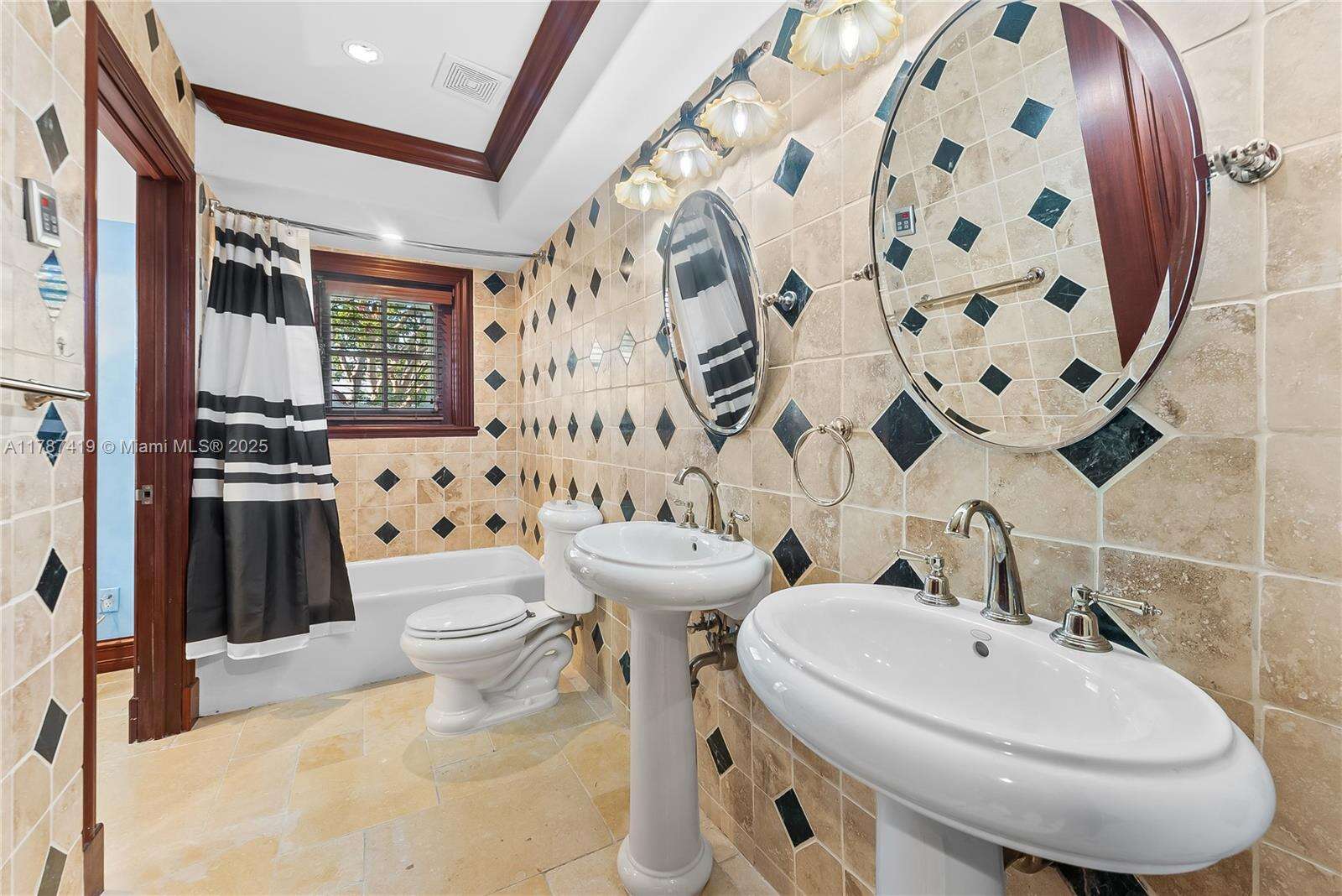 609 2nd Key Dr, Fort Lauderdale, FL 33304 | Picture 16