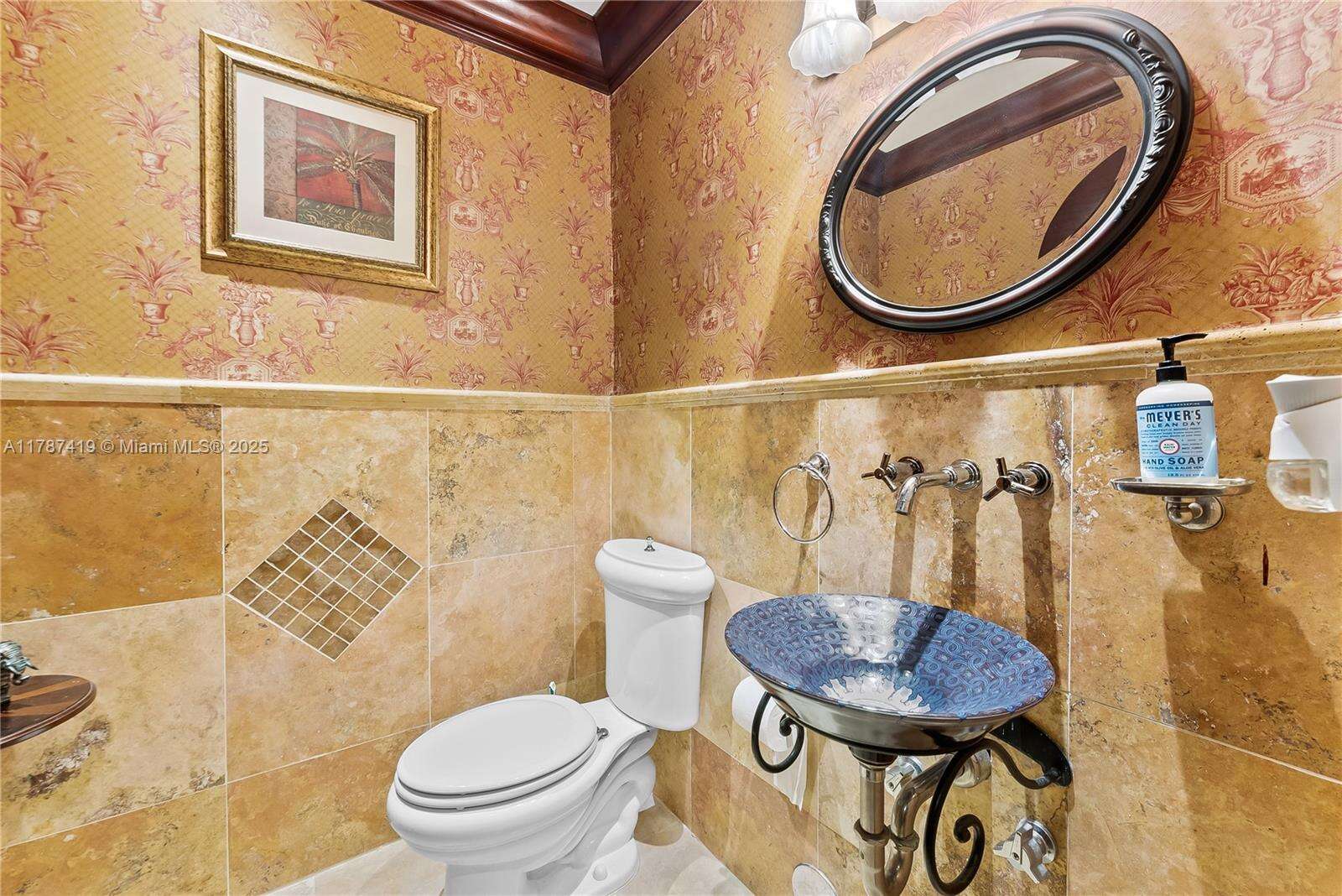 609 2nd Key Dr, Fort Lauderdale, FL 33304 | Picture 17