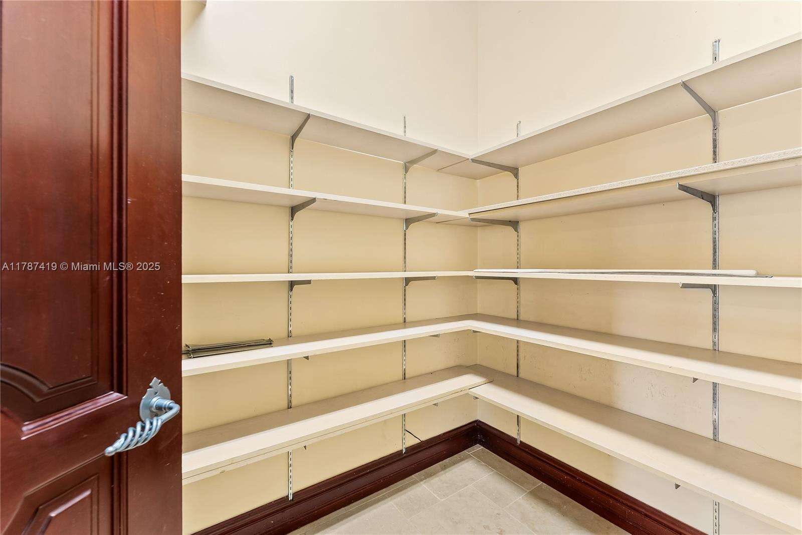 609 2nd Key Dr, Fort Lauderdale, FL 33304 | Picture 44