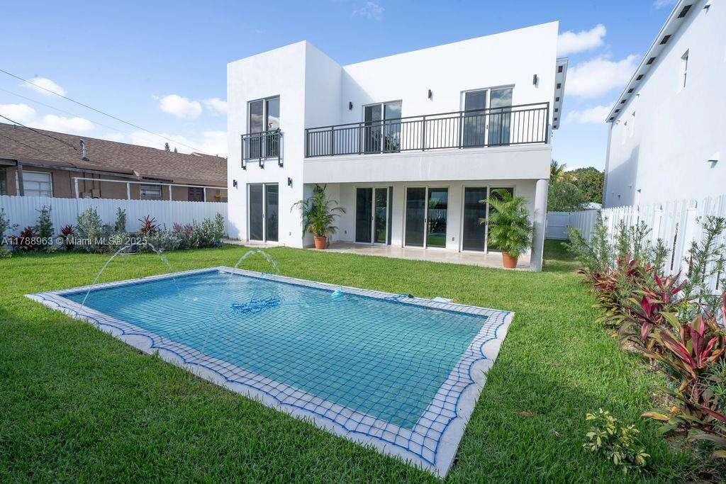 910 24th Rd, Miami, FL 33129 - For Sale photo 2