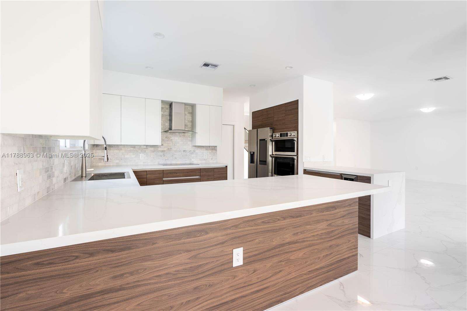 910 24th Rd, Miami, FL 33129 - For Sale photo 13