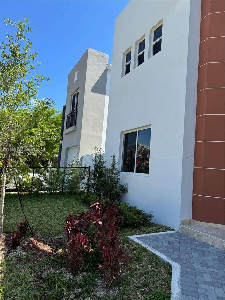910 24th Rd, Miami, FL 33129 - For Sale photo 34