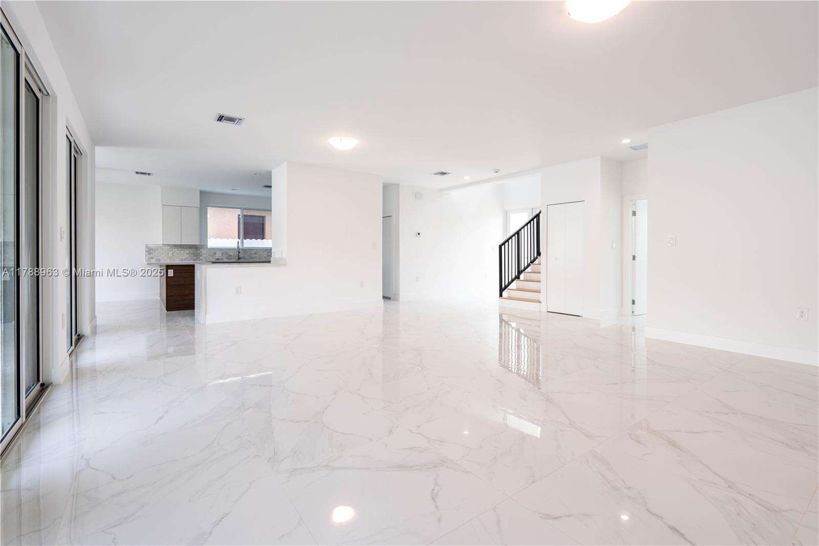 910 24th Rd, Miami, FL 33129 - For Sale photo 10