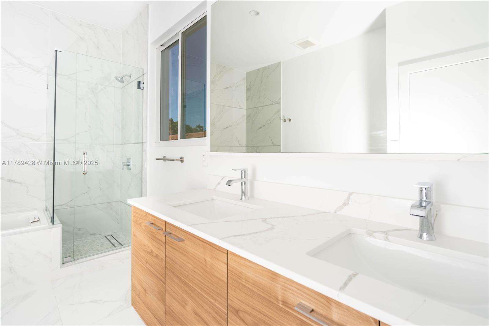900 24th Rd, Miami, FL 33129 - For Sale photo 15