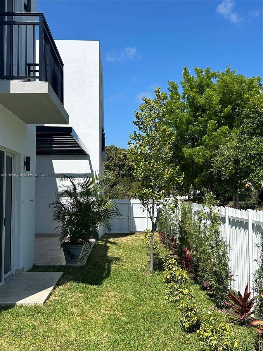 900 24th Rd, Miami, FL 33129 - For Sale photo 4