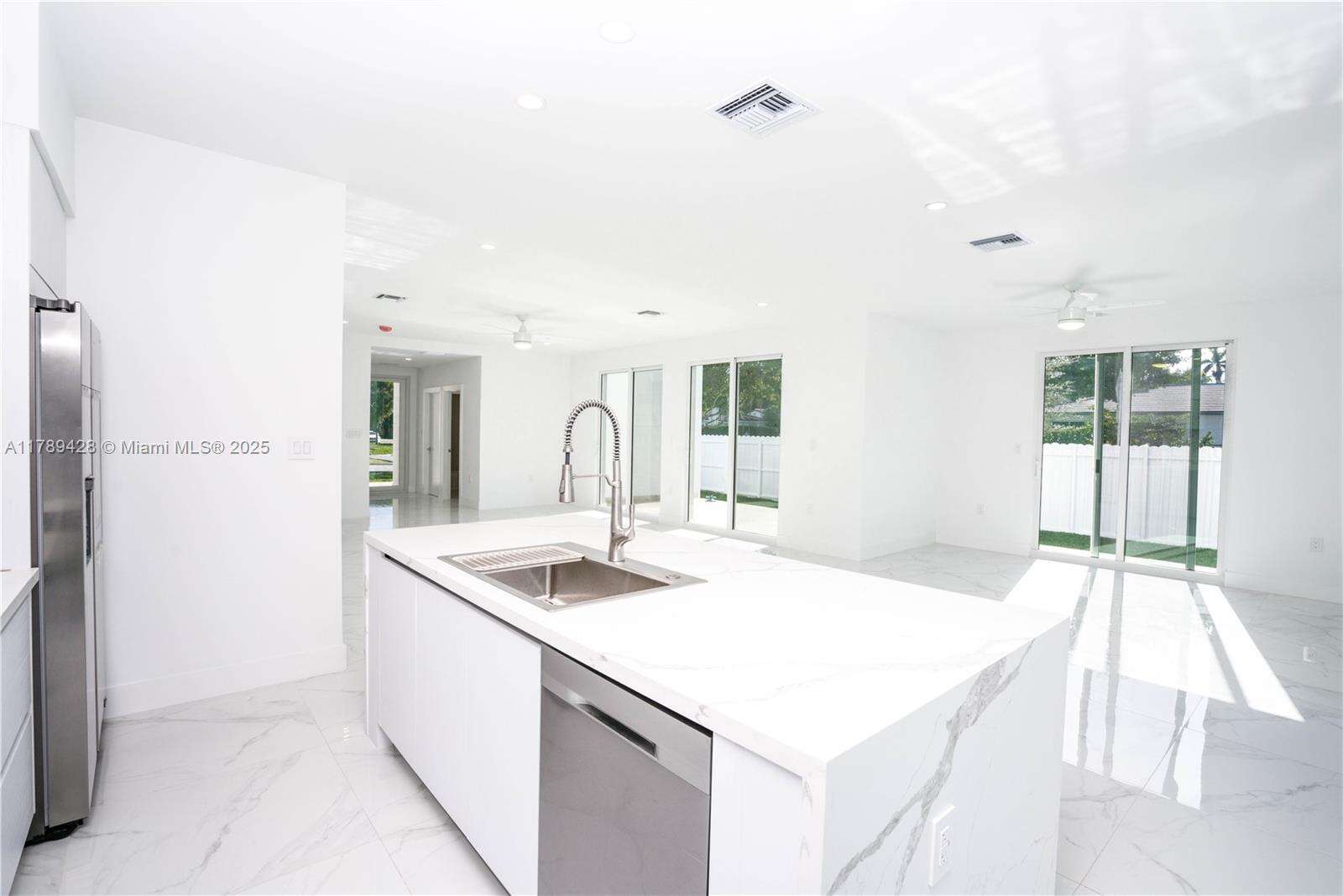 900 24th Rd, Miami, FL 33129 - For Sale photo 10