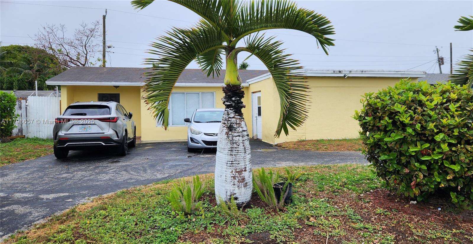 6881 Sheridan St, Hollywood, FL 33024 - For Sale photo 1