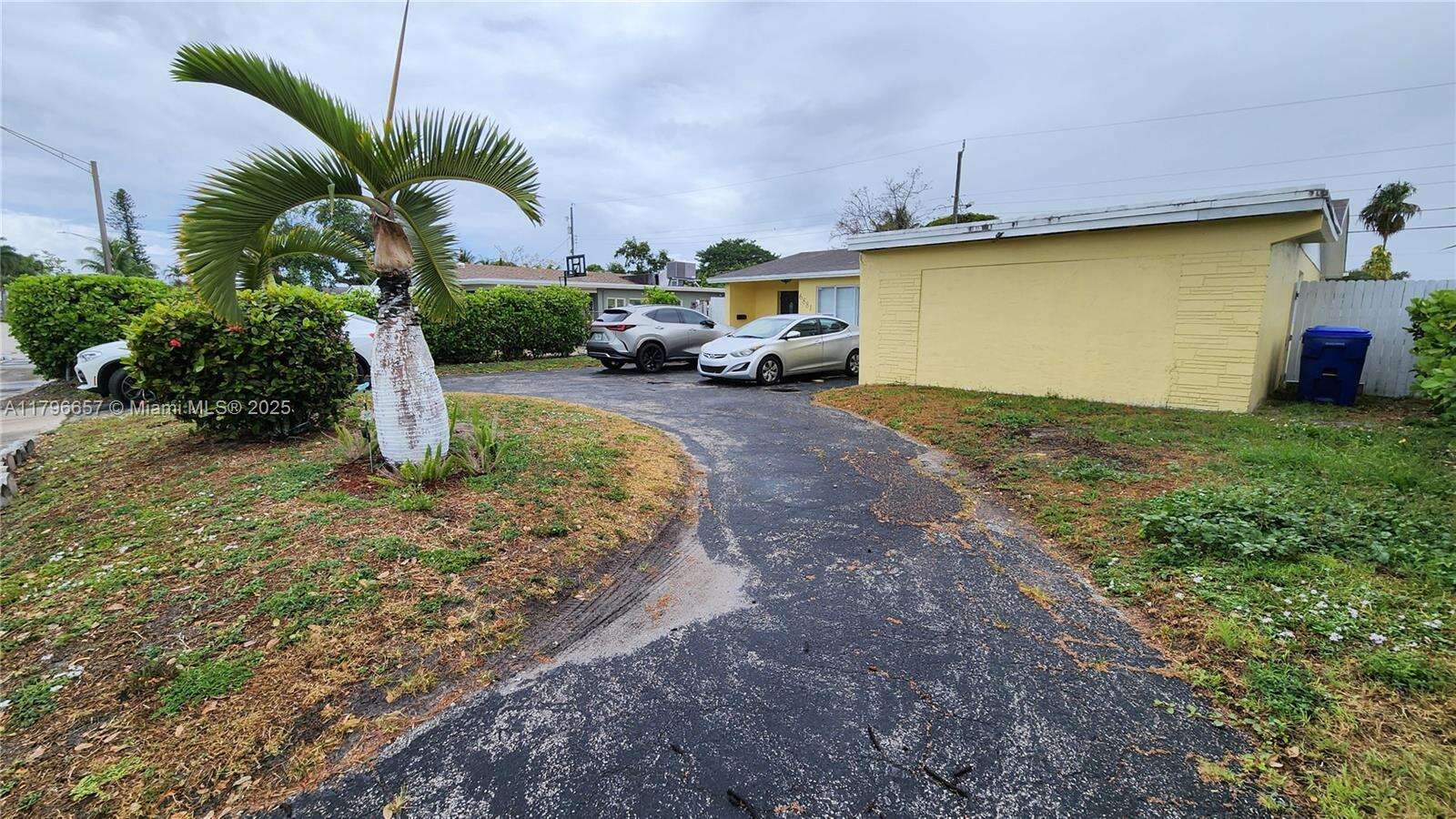 6881 Sheridan St, Hollywood, FL 33024 - For Sale photo 3