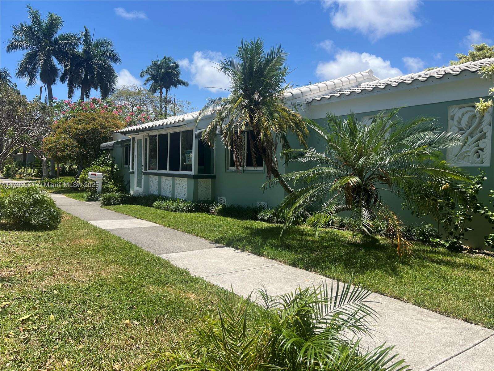 326 14th Ave, Hollywood, FL 33020 - For Sale photo 1