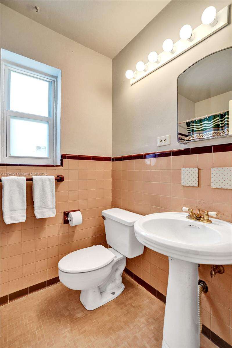 326 14th Ave, Hollywood, FL 33020 - For Sale photo 21